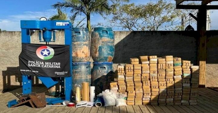 Polícia Militar de SC realiza apreensão de mais de 200 kg de drogas
