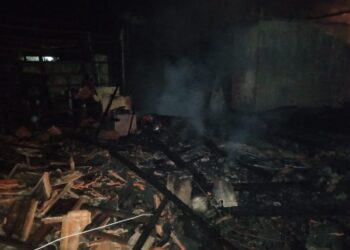 Morador coloca fogo em residência com a esposa e cinco crianças dentro em São João do Itaperiú