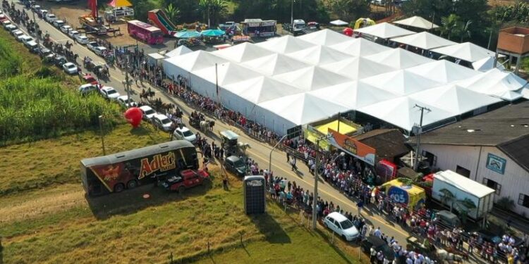 Festa Estadual do Colono começa na sexta-feira (08) e vai até domingo (10) em Jaraguá