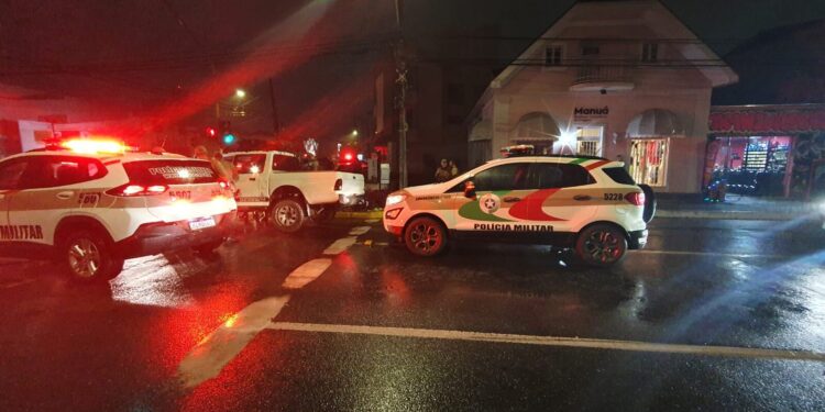 Dois homens são presos após furto de caminhonete em Jaraguá do Sul