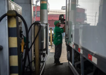 Petrobras reduz preço do diesel nas refinarias em 3,56%