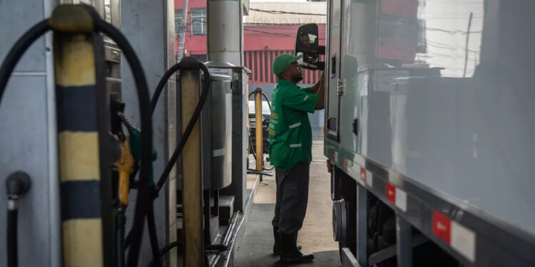 Petrobras reduz preço do diesel nas refinarias em 3,56%