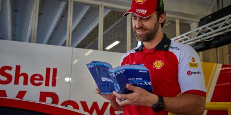 Guia da Stock Car foi produzido em Jaraguá do Sul