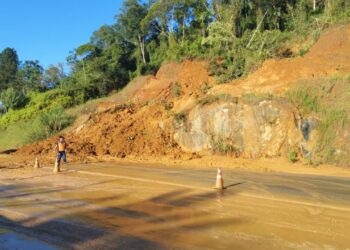 Motoristas devem transitar com cuidado pela SC-108, em Guaramirim