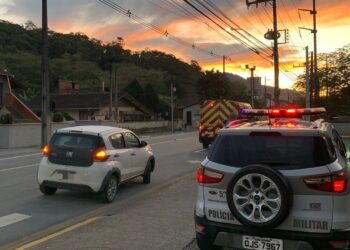 Idosa é atropelada em Jaraguá do Sul