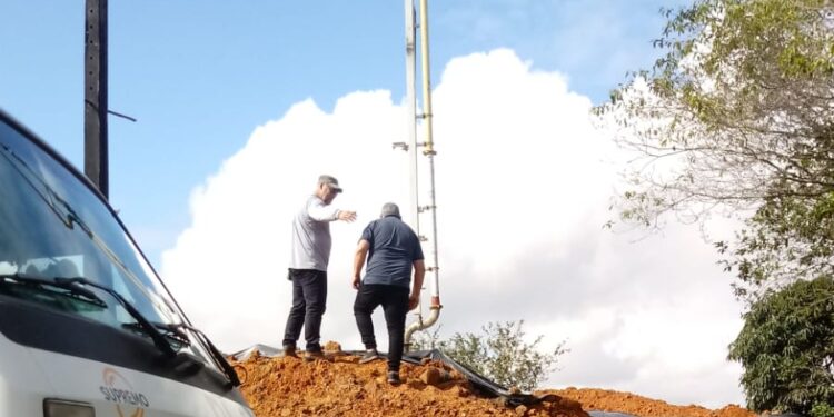 Antena de celular começa a ser instalada no bairro Rio Branco, em Guaramirim