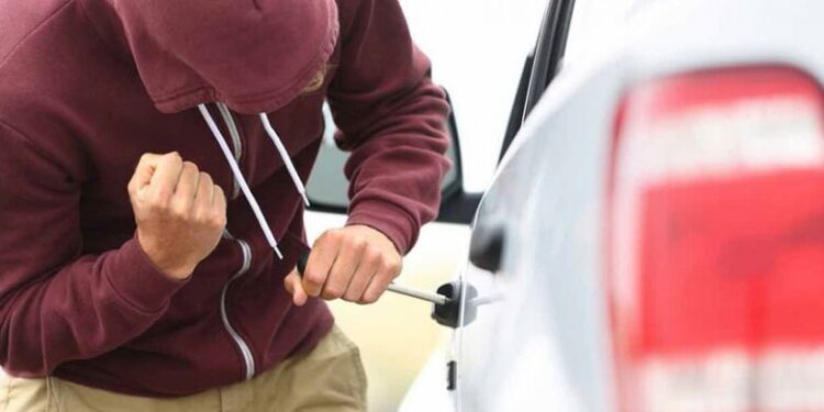 Carro é furtado em Jaraguá do Sul