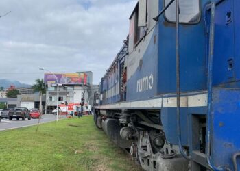 Idosa atropelada por trem em Jaraguá do Sul segue internada