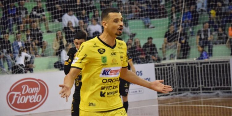 Jaraguá Futsal perde primeiro jogo das oitavas da LNF