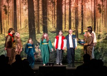 Teatro Musical Gospel inspirado nas Crônicas de Nárnia se apresenta em Jaraguá do Sul