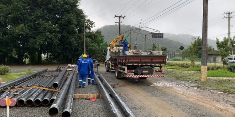Iniciam as obras para retirada da tubulação da SCGÁS na Ponte do Portal