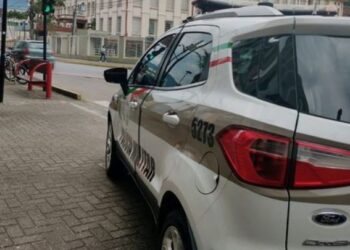 Procurados pela Justiça, homem e mulher são capturados na região