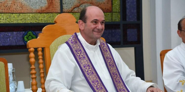 Vereadores de Guaramirim aprovam Moção de Aplausos para padre João Bachmann