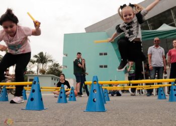 Milhares de pessoas comemoram o Dia das Crianças na Arena