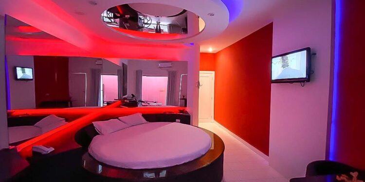 Homem leva duas mulheres para motel e caso termina em briga em Guaramirim