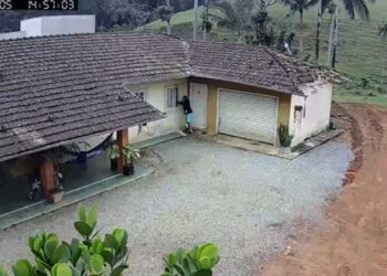 [Vídeo] Casa é arrombada em Guaramirim