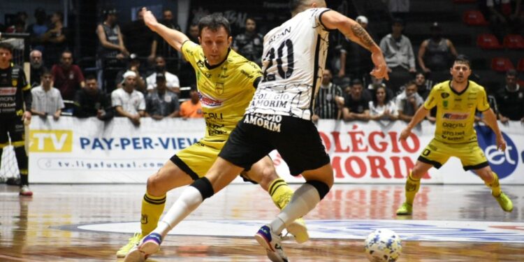 Jaraguá Futsal é superado pelo Corinthians