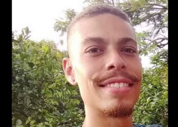 Jaraguaense com câncer raro no rosto faz campanha para cirurgia