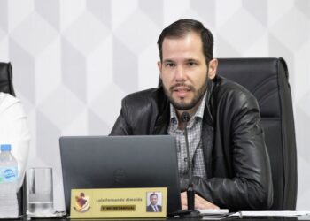 Vereador solicita qualificação técnica para cargo de apoio escolar em Jaraguá