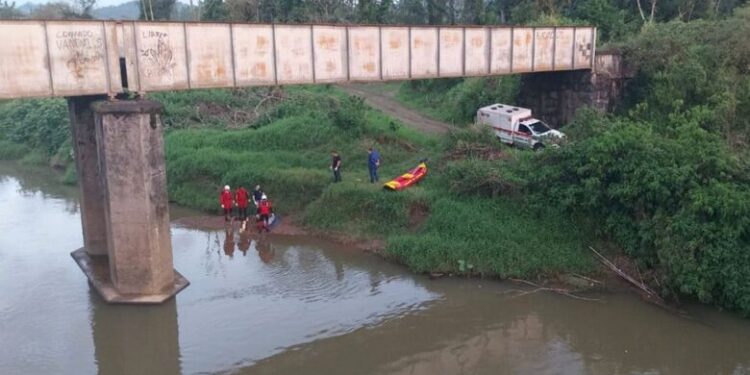 Corpo é encontrado em rio em Guaramirim