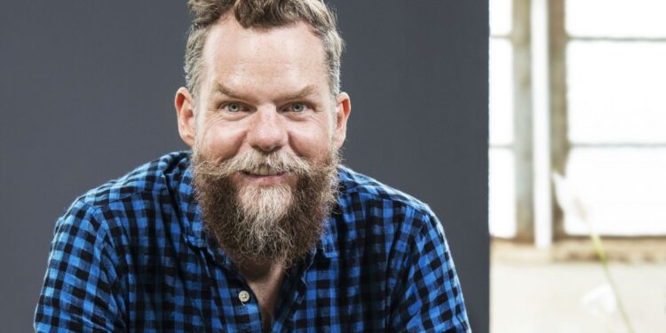 Comunicador Marcos Piangers abre a Conferência do CMDCA, em Jaraguá do Sul