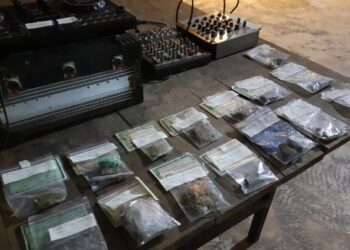 PM acaba com festa em Jaraguá e apreende drogas com 16 frequentadores