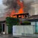 [Vídeo] Incêndio atinge casas em Jaraguá do Sul