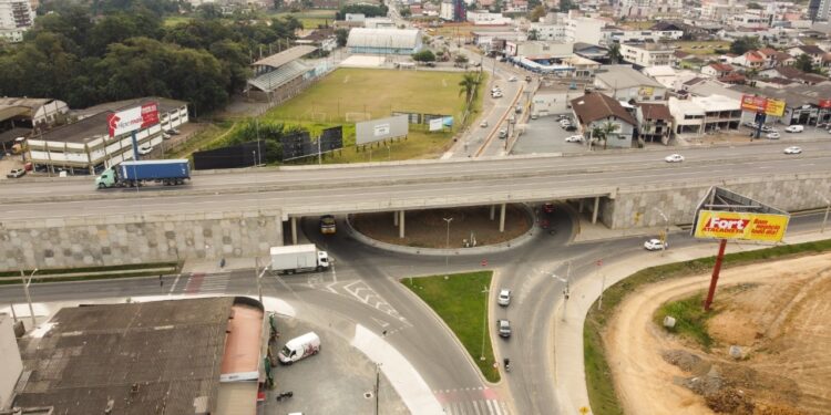 Elevado na duplicação da BR-280 receberá nome de empresário de Guaramirim