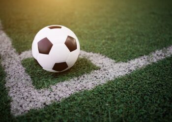 Barça mira em Jorginho e Kanté, ambos com em fim de contrato com o Chelsea