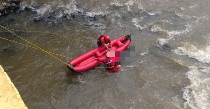 Idoso é resgatado após cair no rio em Jaraguá do Sul