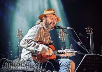 [Vídeo] Cantor Almir Sater lota Grande Teatro da Scar, em Jaraguá do Sul