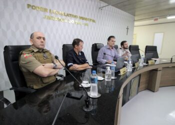 De saída do 14° BPM, comandante Valdeci recebe moção de aplauso