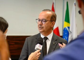 Governador eleito Jorginho Mello anuncia secretariado