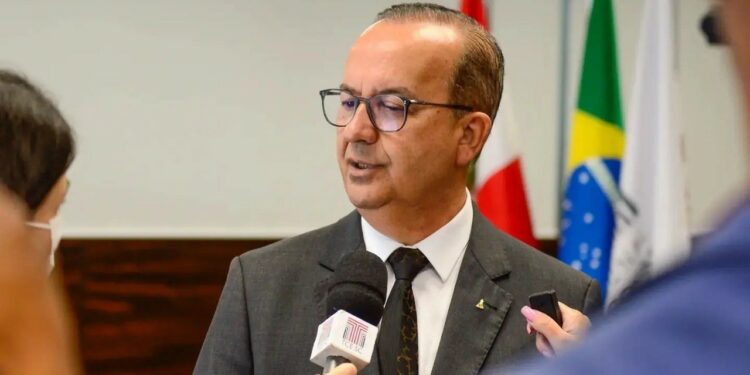 Governador eleito Jorginho Mello anuncia secretariado