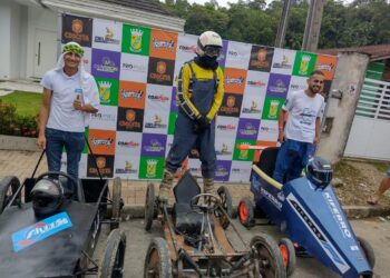 Vencedores da Corrida Maluca de Schroeder são premiados com porco, casal de ganso e 5kg de sambiquira 