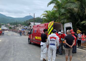 Vídeo mostra momento do capotamento durante corrida maluca em Schroeder