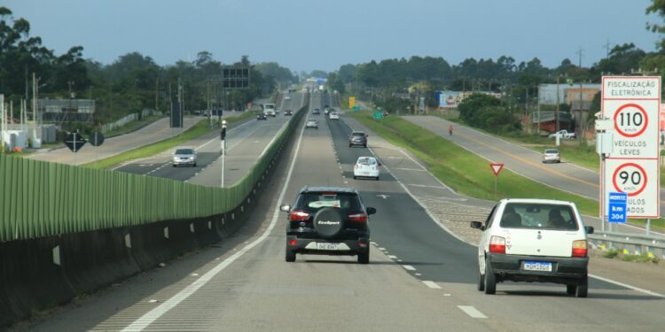 Confira onde ficam os novos radares da BR-101, em Santa Catarina