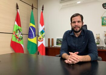 Luís Fernando Almeida assume interinamente a Prefeitura de Jaraguá do Sul