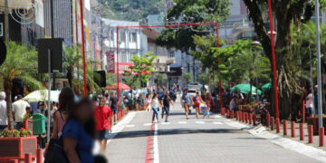 Confira o horário especial de fim de ano do comércio de Jaraguá do Sul