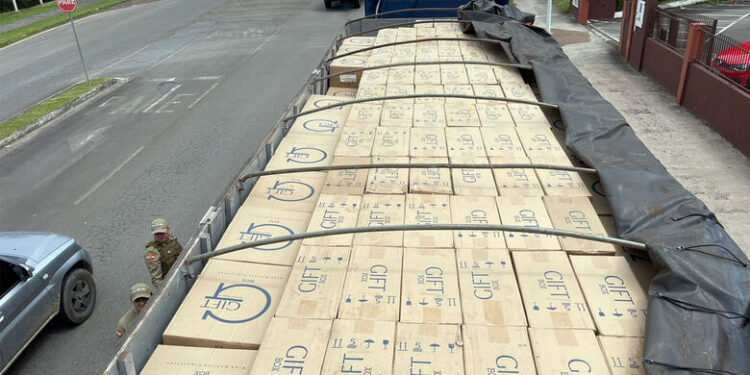 Carga de cigarro avaliada em quase 2 milhões de reais é apreendida em SC