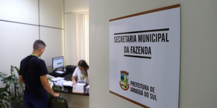 Carnê do IPTU deve chegar nas residências até o fim de fevereiro em Jaraguá