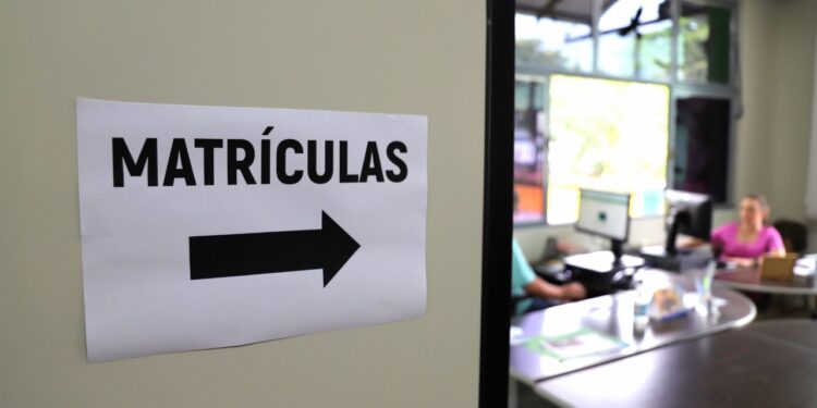 Novas matrículas para escolas municipais iniciam nesta quarta em Jaraguá