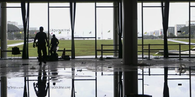 ACIJS divulga nota sobre atos de vandalismo em Brasília