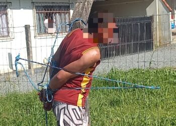 Acusado de furtos, homem é amarrado com cordas em Jaraguá do Sul