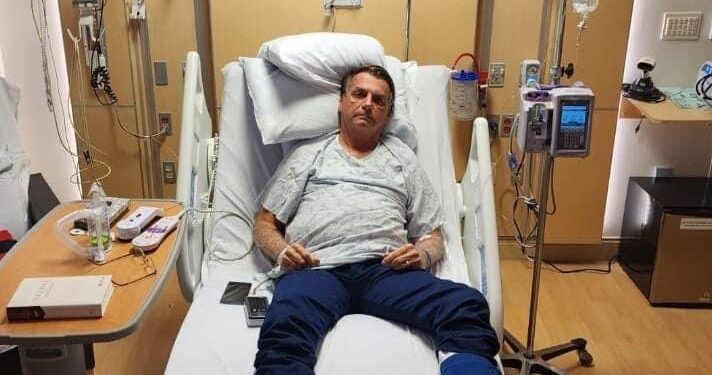 Bolsonaro publica foto em hospital nos EUA e agradece mensagens de apoio