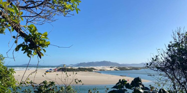 Novo relatório de balneabilidade traz 123 pontos próprios para banho no Litoral catarinense