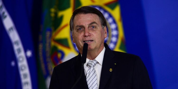 Bolsonaro discursa e diz que seu projeto é “imorrível”