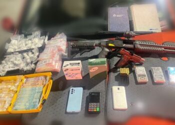 PM apreende armas e 690 gramas de cocaína em Jaraguá do Sul