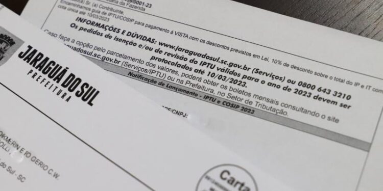 Feirão de Empregos terá espaço para o IPTU 2023