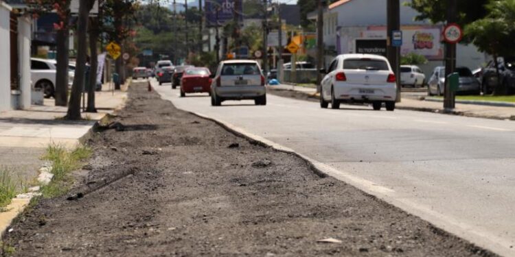 Interdição parcial da Rua Olívio Domingos Brugnago, em Jaraguá
